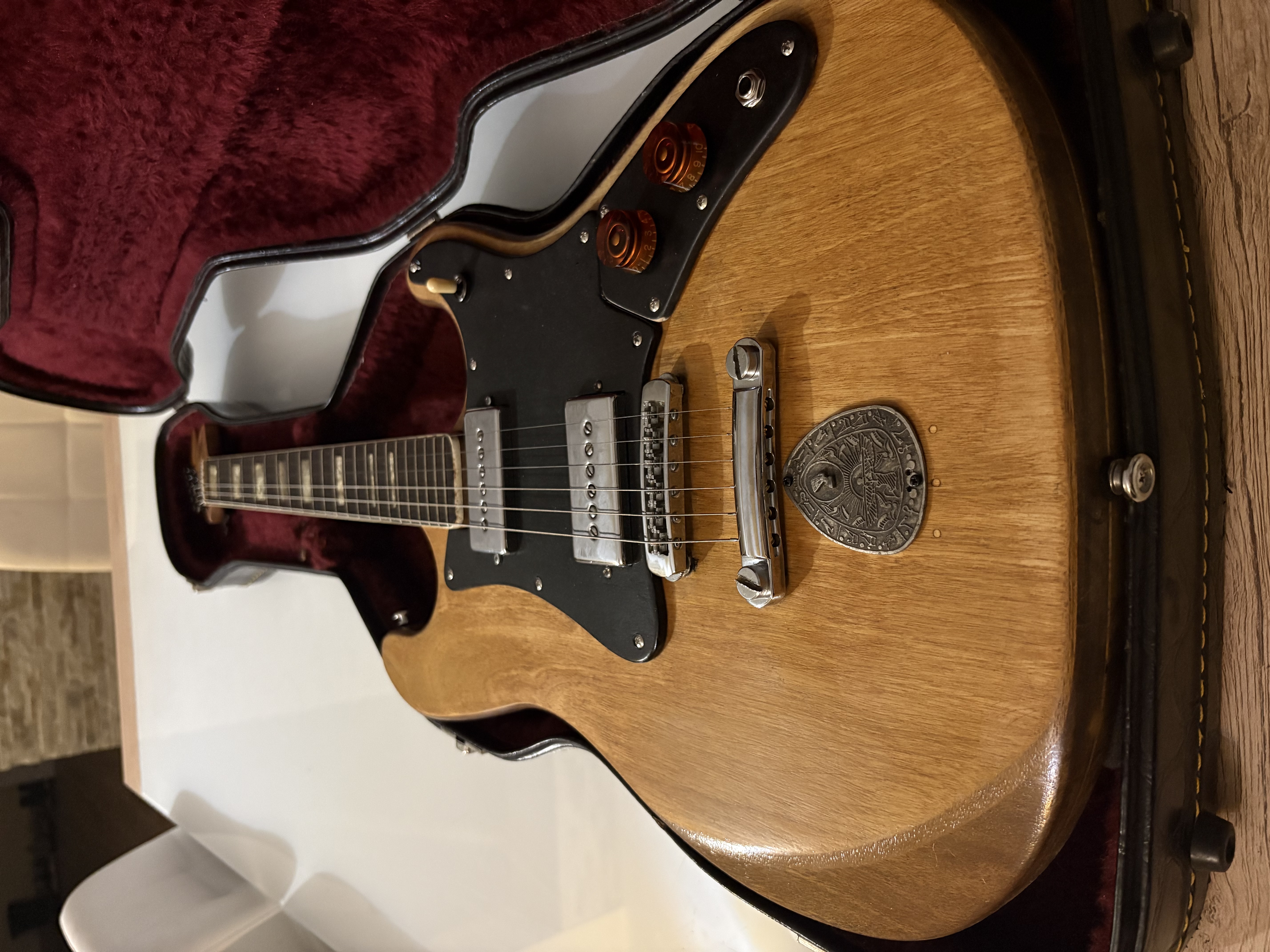IBANEZ 2020 POWERFULL MADE IN JAPAN 1969 + CASE RIGIDO NO SCAMBIO