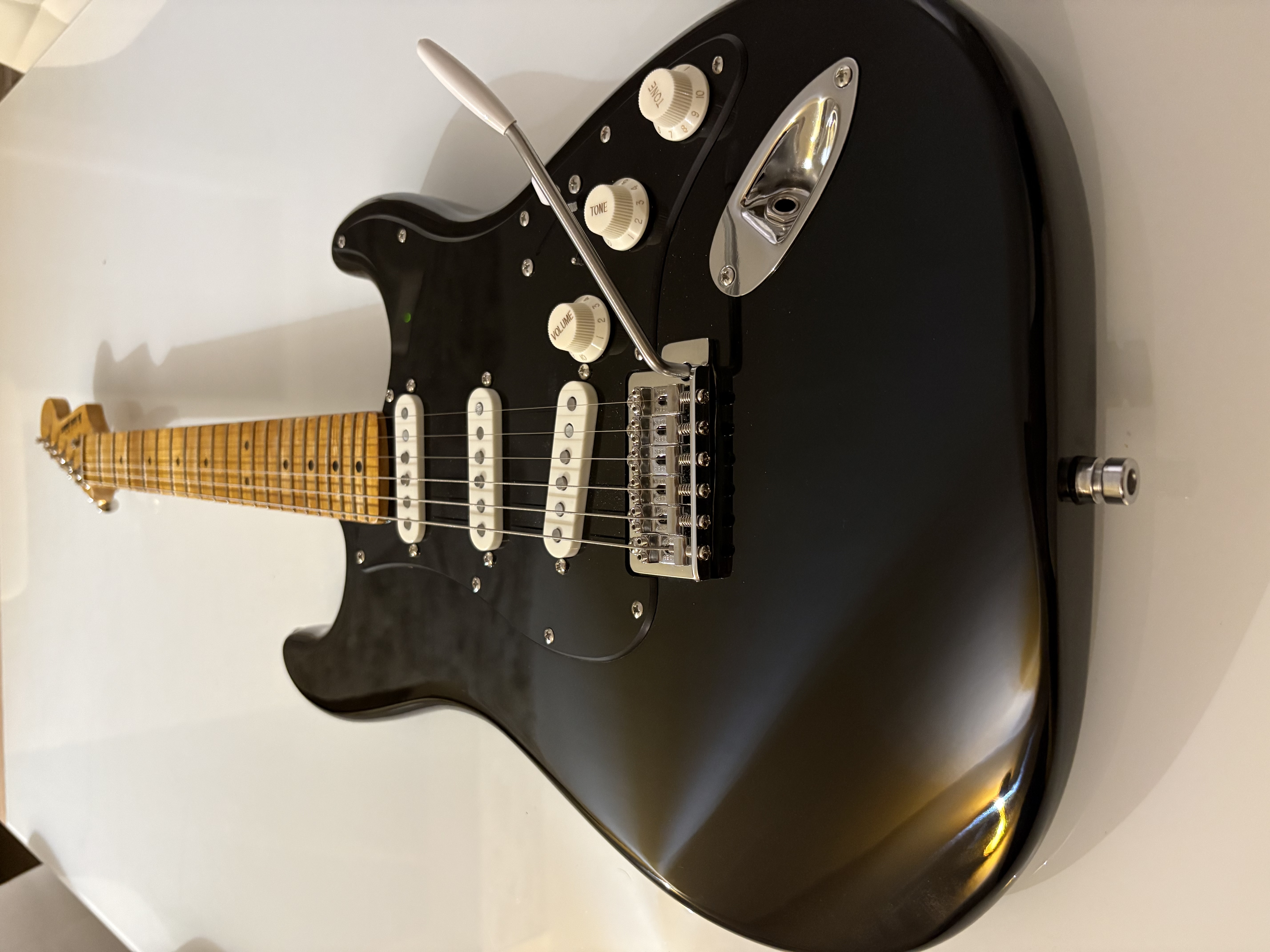 STRATOCASTER DE ZOTTIS BLACK STRAT GILMOUR KLUSON FENDER QPICKUPS NO SCAMBIO