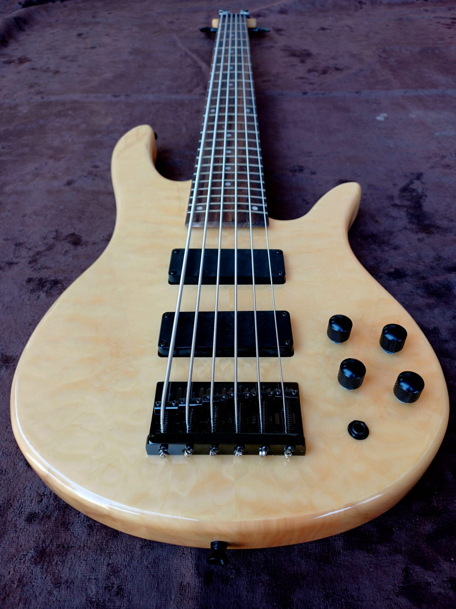 Basso elettrico modello emperor
